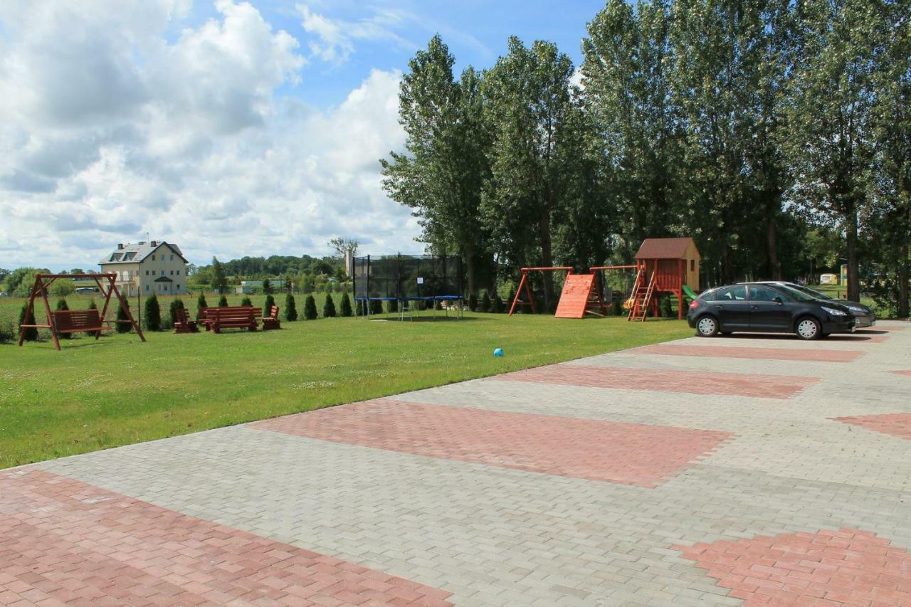 Pensjonat Nad Stawem Sarbinowo Dış mekan fotoğraf